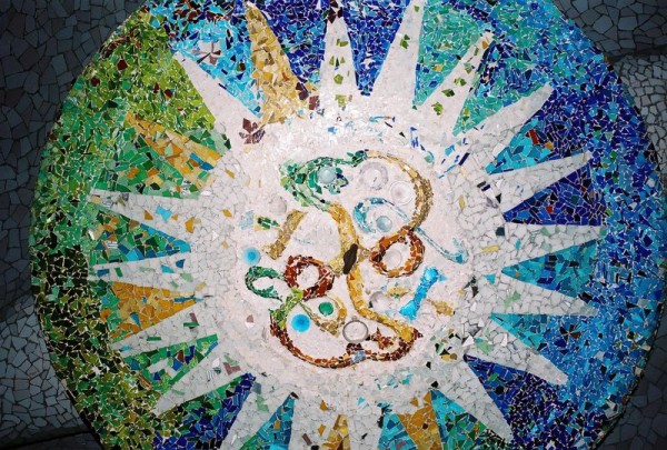 parc_guell__rosace_coloree_1